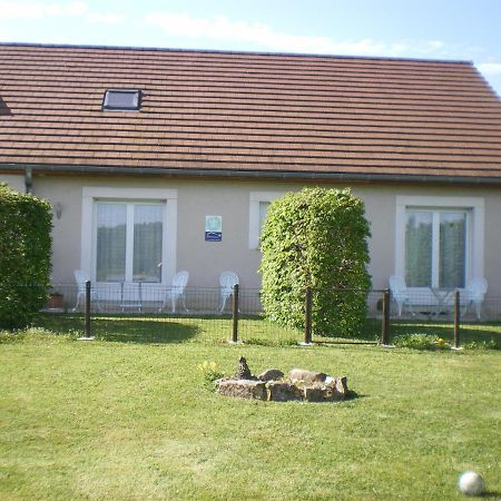 Bed and Breakfast La Cle Des Champs Largillay Zewnętrze zdjęcie